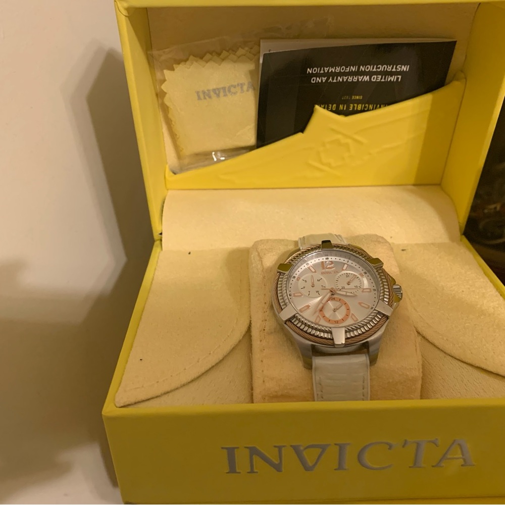 Women’s White Invicta - Picture 2 of 2